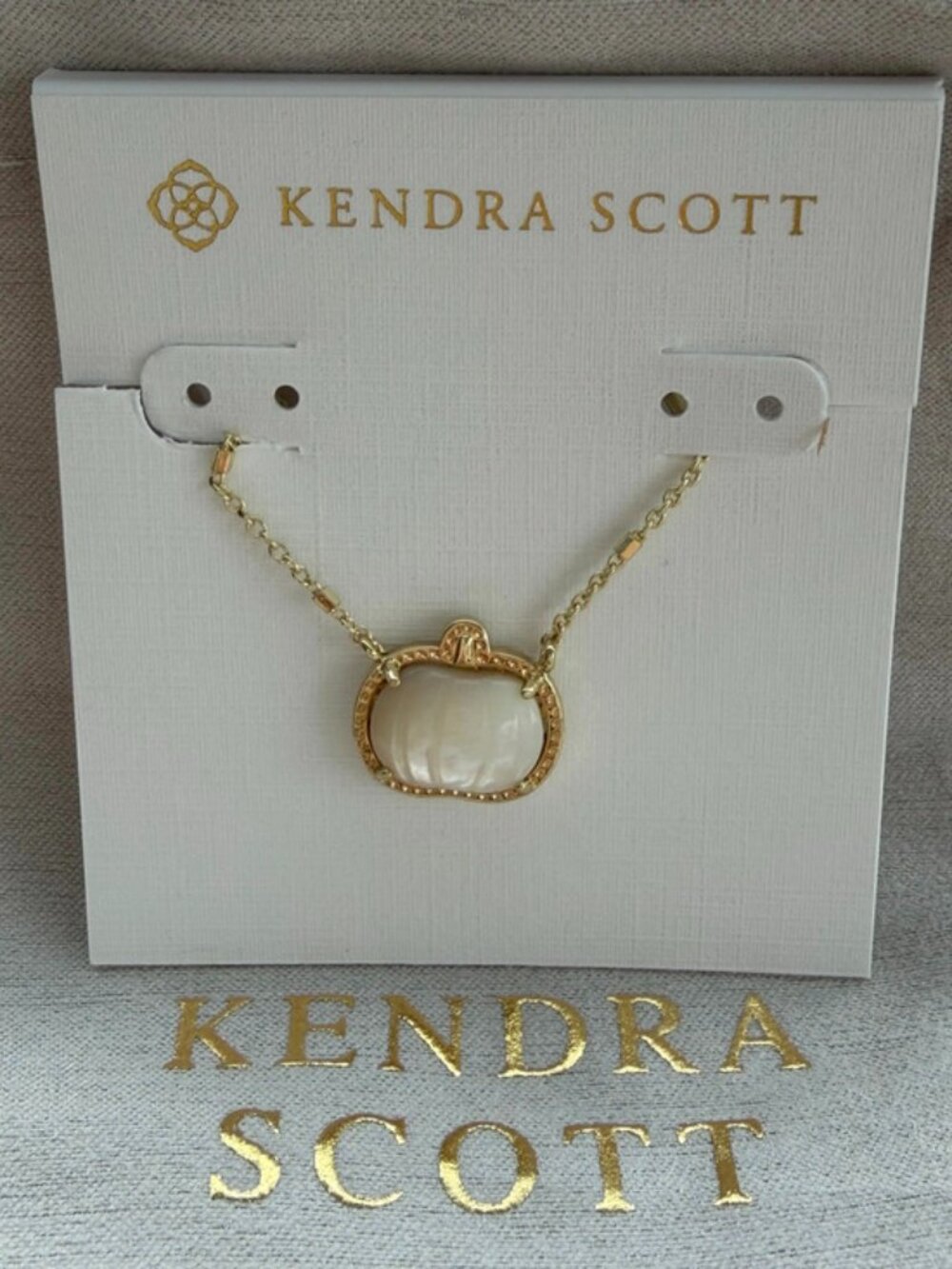 Kendra Scott The Pumpkin Necklace Ivory Mother Of Pearl